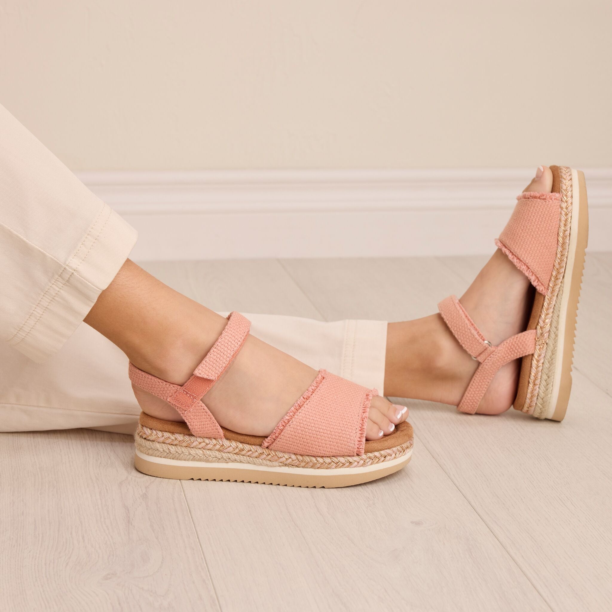 Diana Kids Sandal Bloom Woven - Image 3