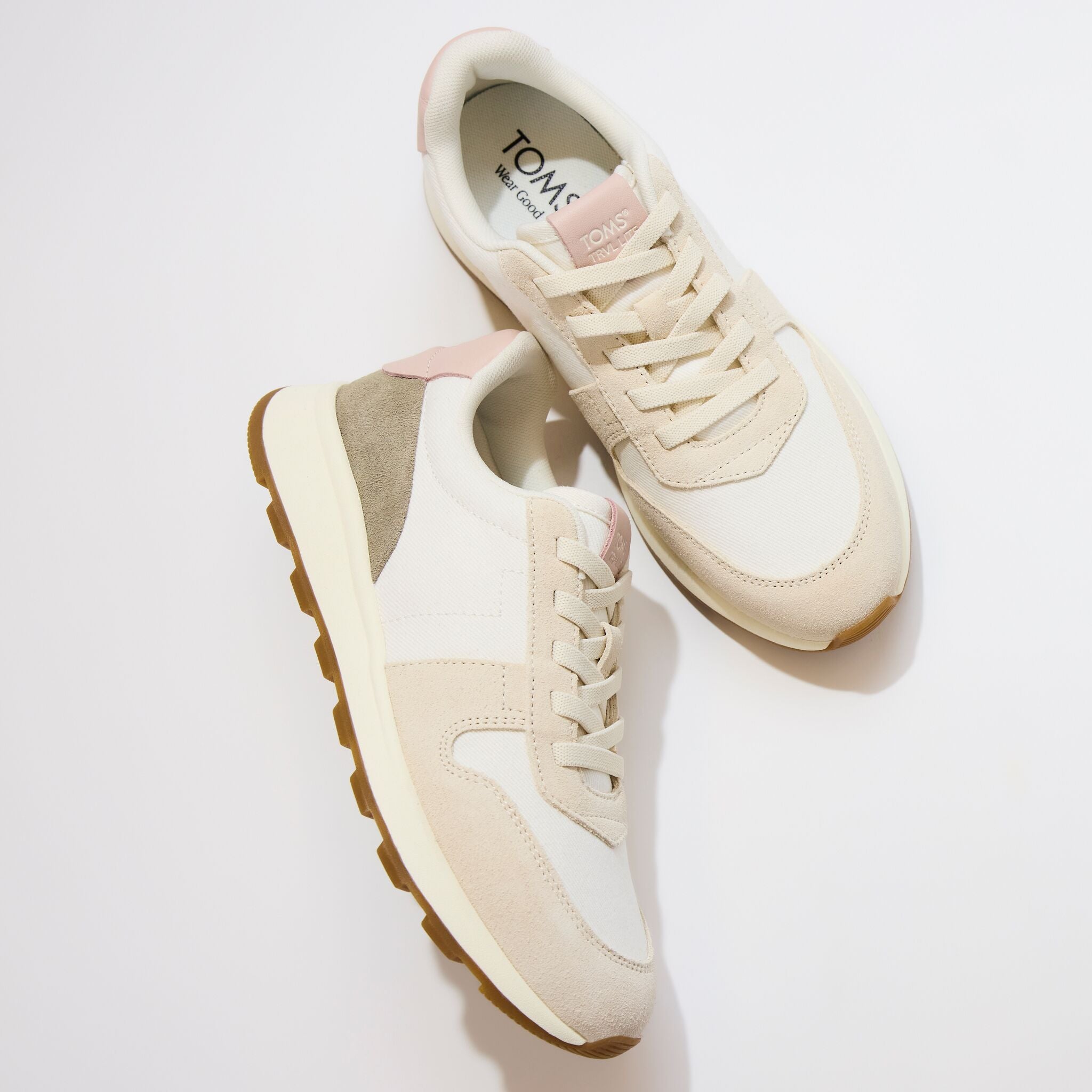 Womens TRVL LITE Retro Runner Sneaker Water Repellent Cream Vintage Twill - Image 2